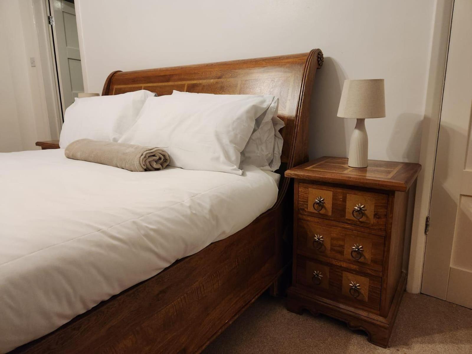 D Elmdon Homestay Shared 4 Bedrooms Birmingham Exterior photo